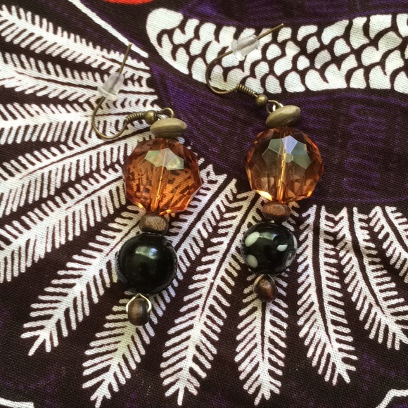 Beautiful handmade airings - Picture 2 of 2